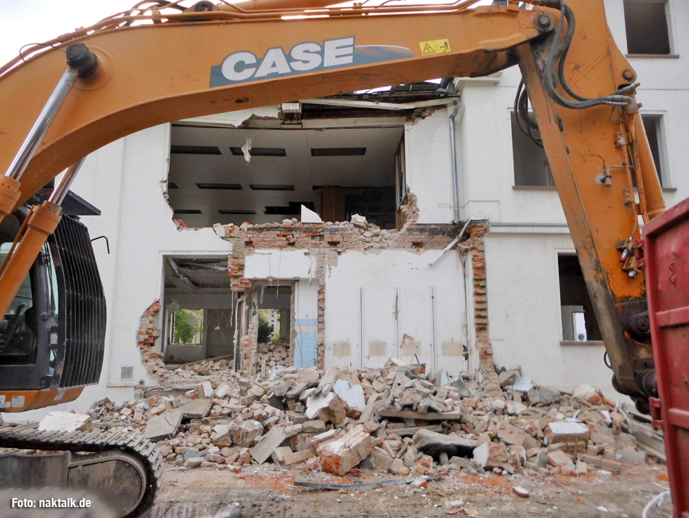 Abriss NAK Kirche Dessau